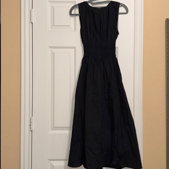 Faithfull the Brand Les Lalanne Midi Dress - Picture 6 of 11